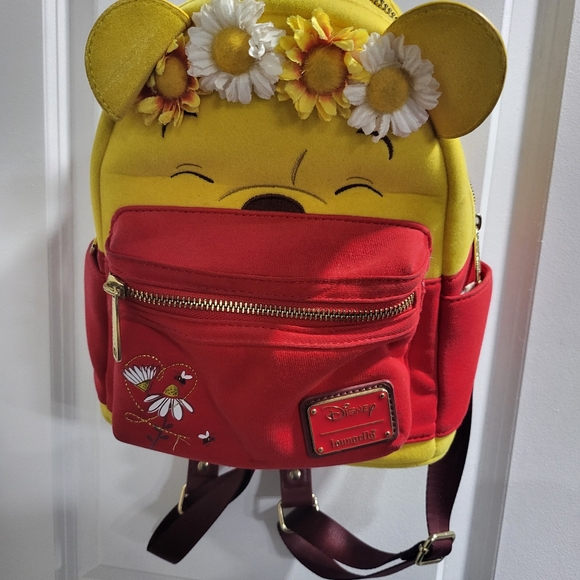 Backpack - Picture 1 of 7